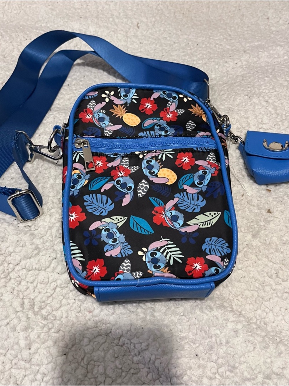NWOT Disney Stitch Mini Cross Body Bag Purse Removable Coin Purse Blue